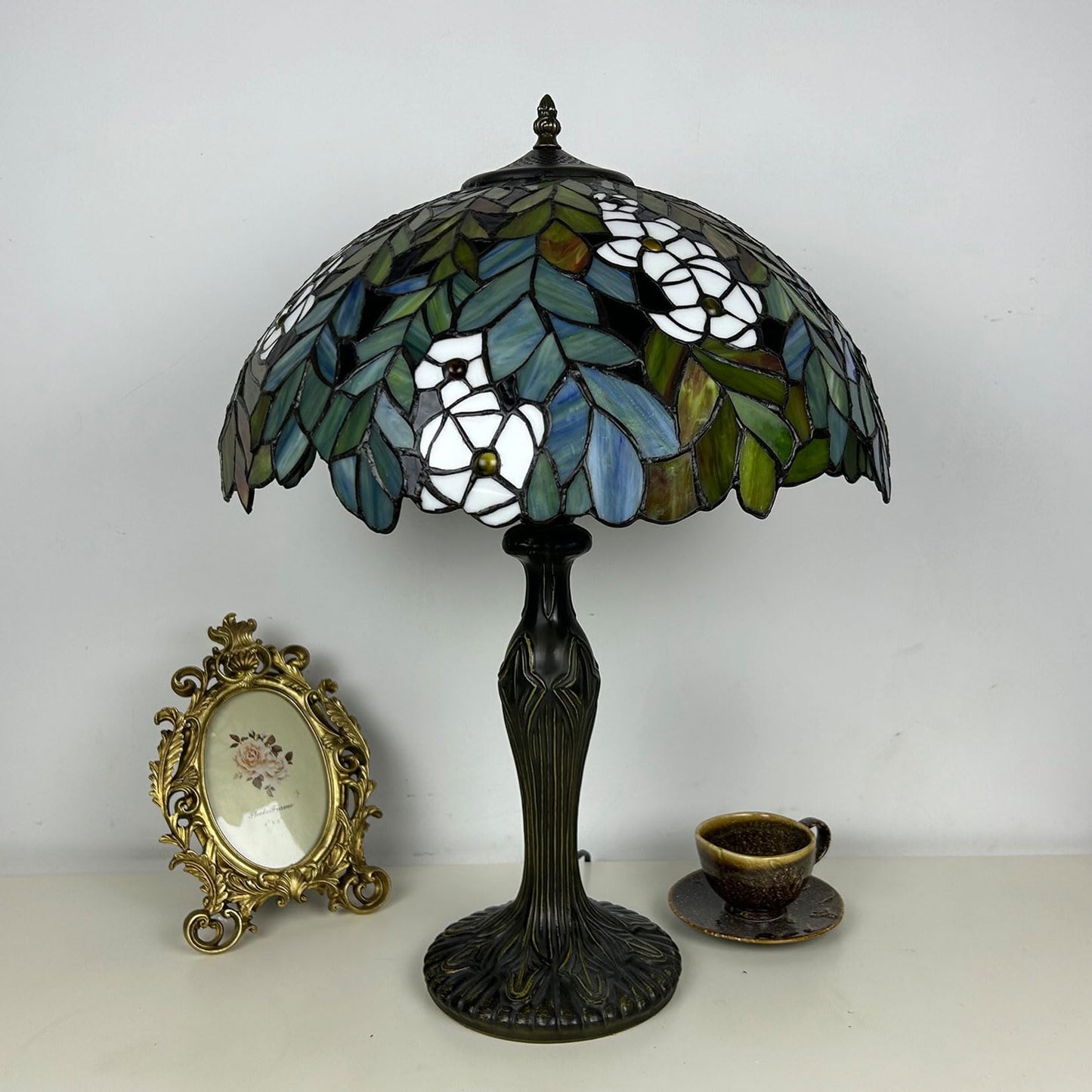 Lamp Stained Glass Table Lamp Bed Room Bedside Reading Desk Light for Living Office Dormitory Retro Accent Decor 12 Inch Nightstand Lamps,Green Leaf