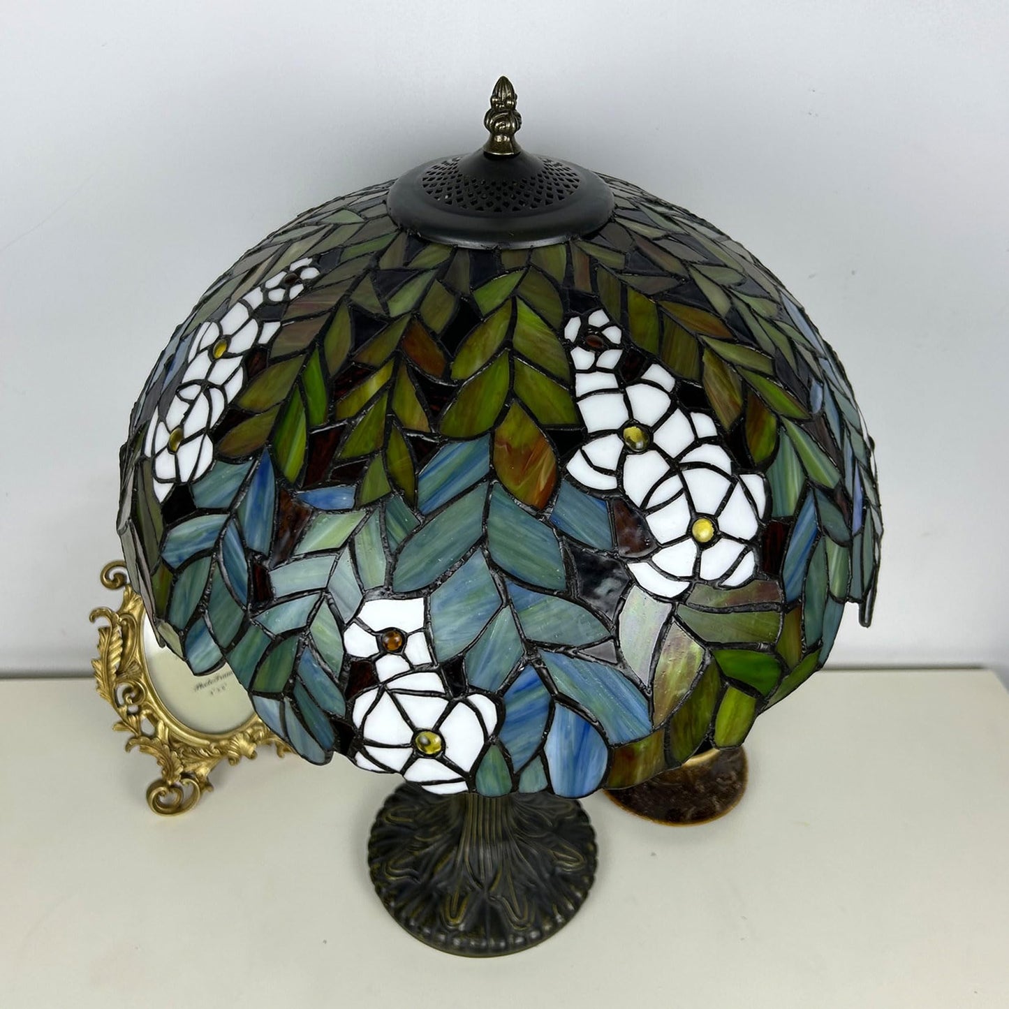 Lamp Stained Glass Table Lamp Bed Room Bedside Reading Desk Light for Living Office Dormitory Retro Accent Decor 12 Inch Nightstand Lamps,Green Leaf